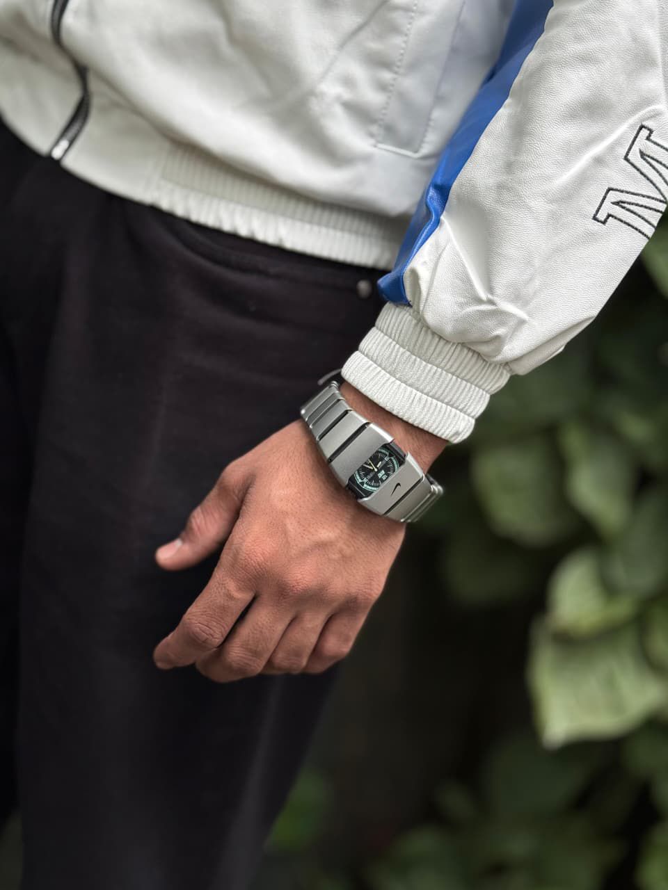 Men's Fashion Watch – Square Dial Sporty Analog Watch | Metal Bracelet Strap ZAVION